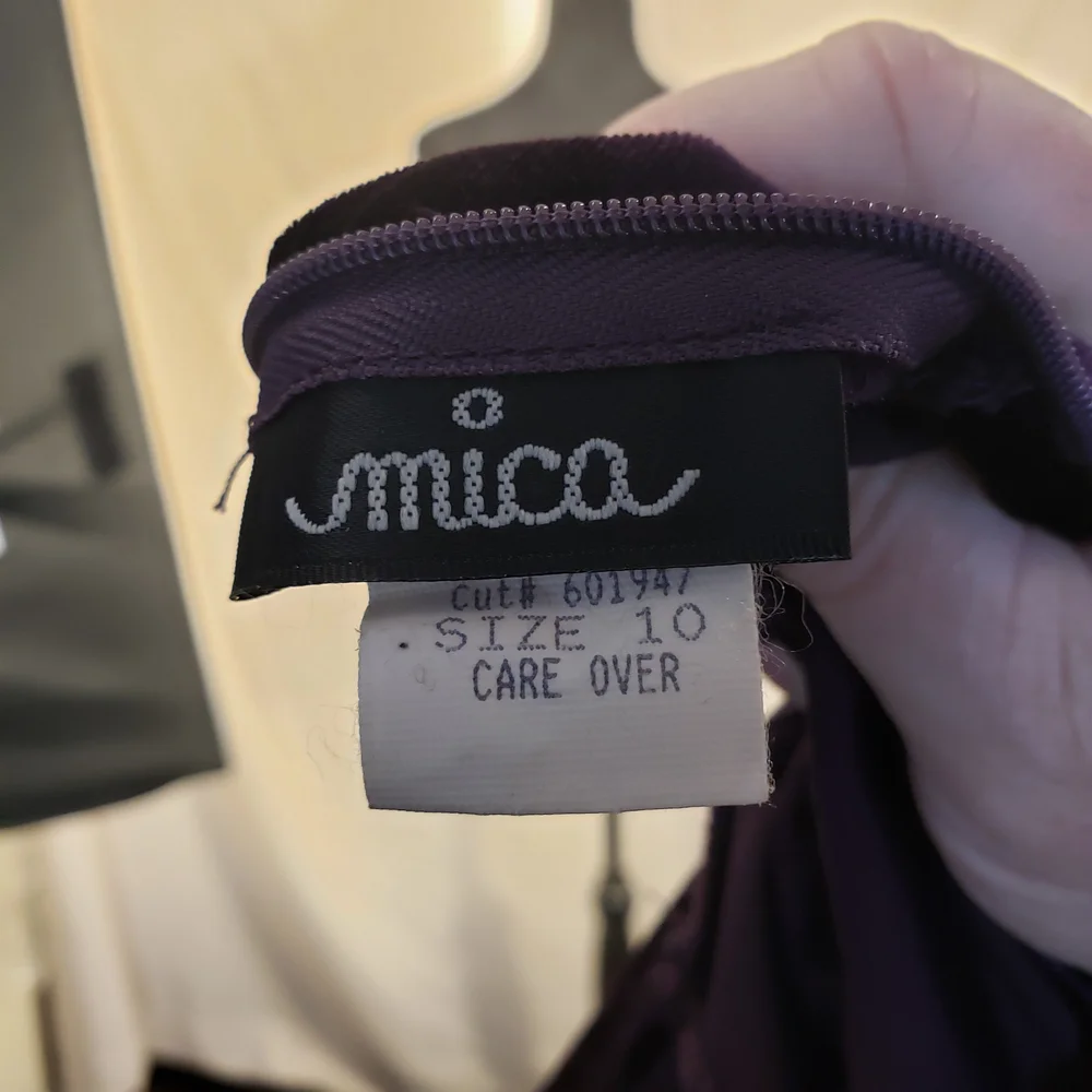 Luxurious MICA Velvet Grunge #90s Short Sleeve Maxi Dress in Deep Purple - 10 - Picture 5 of 6